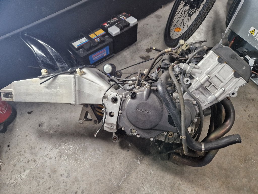 Honda CBR 900 Fireblade 2001, Ophalen, Gebruikt, Nobelstraat 15BU, Info@flexroadservices.nl