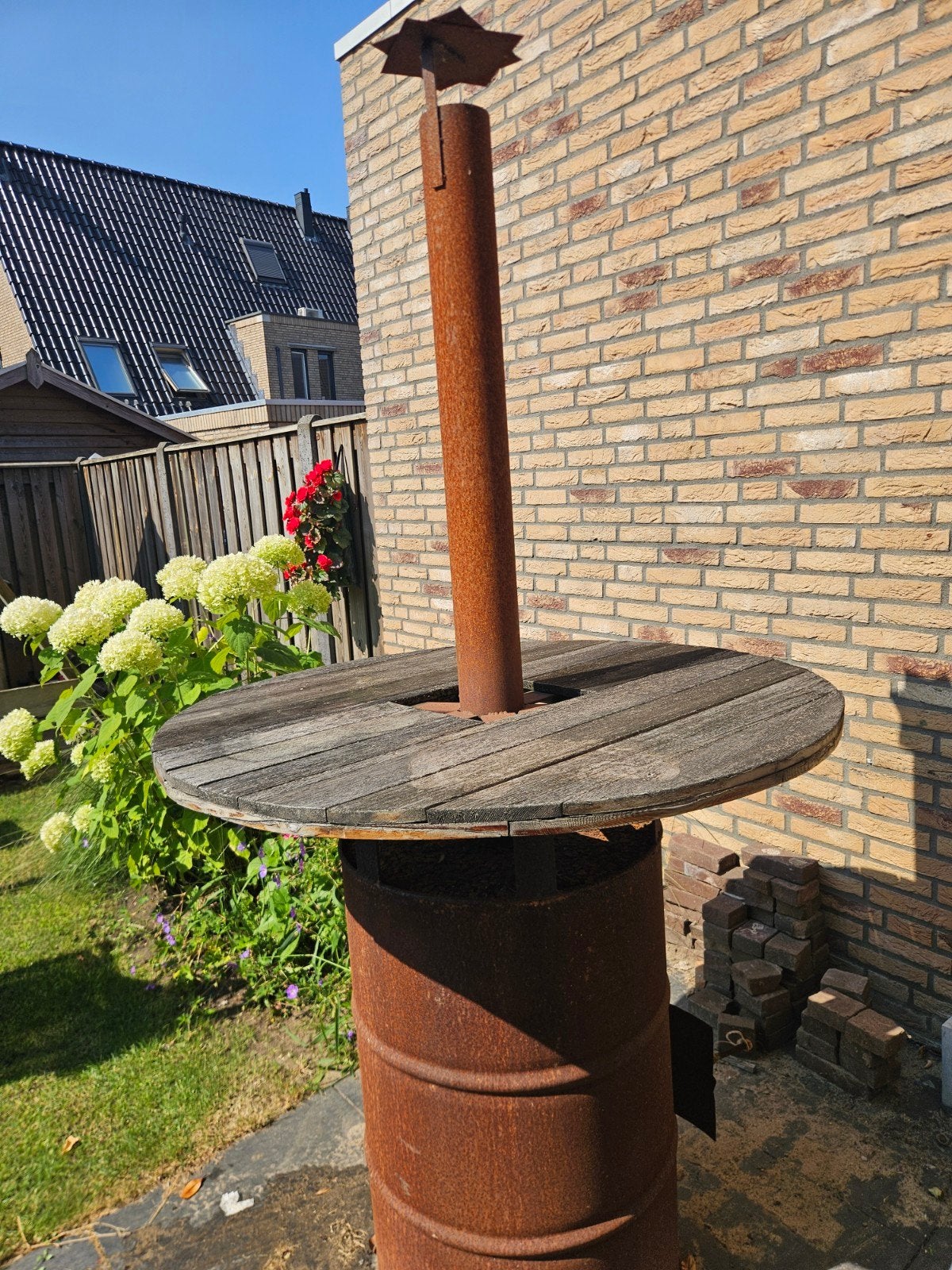 unieke vuurton met houten tafelblad, Tuin en Terras, Ophalen, Gebruikt, Vuurton