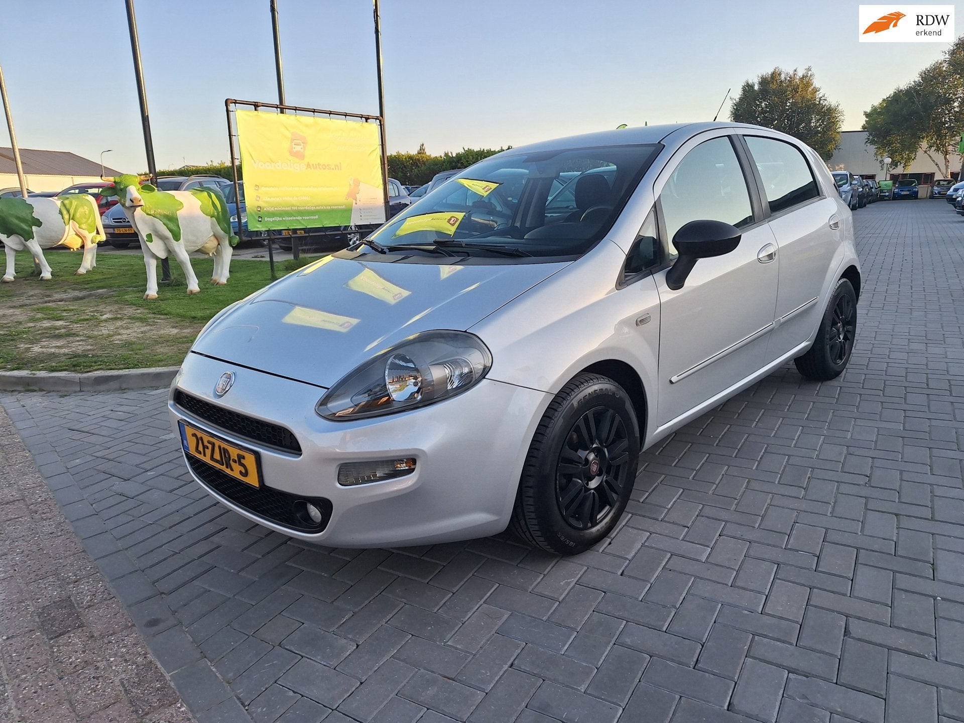 Fiat Punto Evo 0.9 TwinAir Easy / Nette auto / APK juni 2027, Auto's, Voorwielaandrijving, Euro 5, 86 pk, Gebruikt