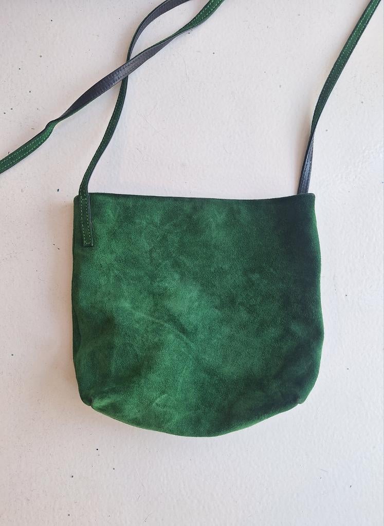 vintage suede Ann Demeulemeester schoudertasje groen 20x20, Sieraden, Tassen en Uiterlijk, Ophalen of Verzenden, Gebruikt