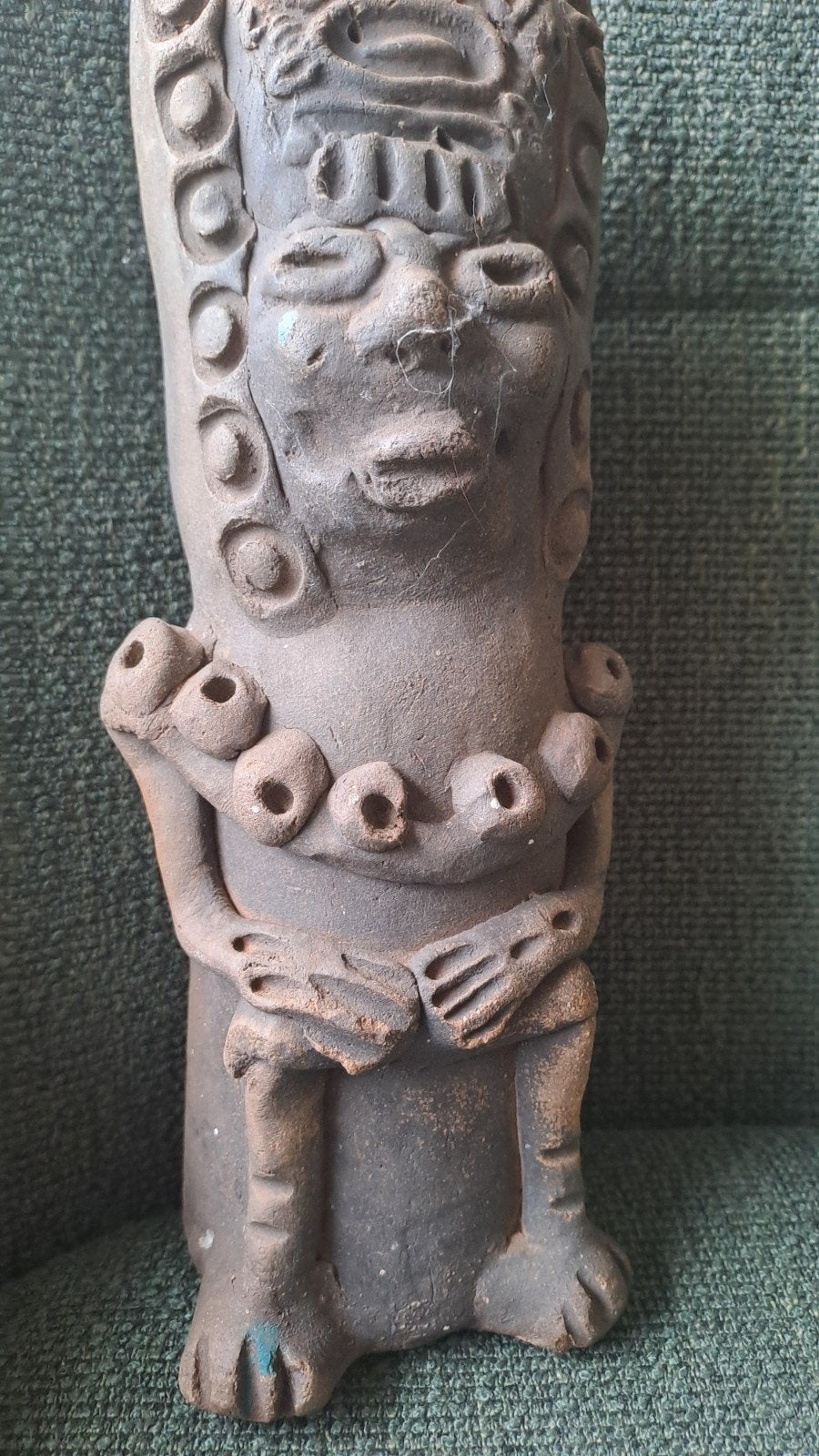 Terracotta sculptuur in precolumbiaanse stijl, Overige onderwerpen, Ophalen of Verzenden, Handgemaakt, 20 - 50 cm