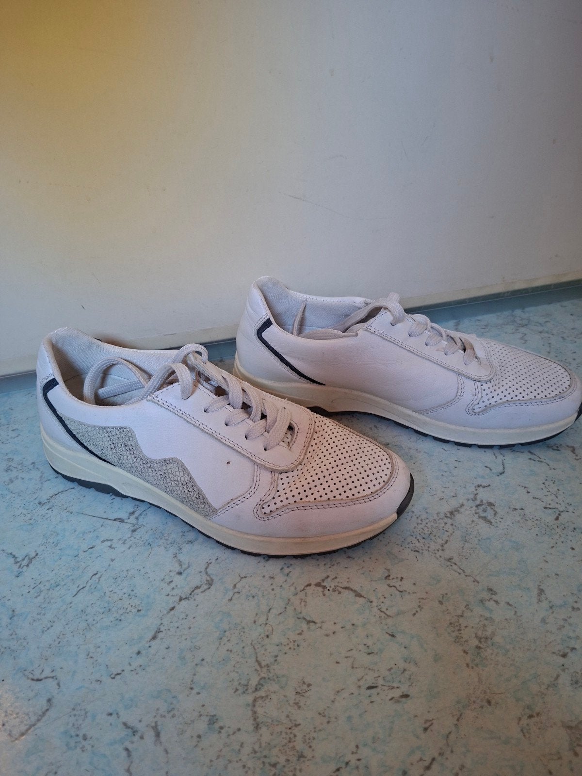 Witte sneakers, Kleding | Dames, Ophalen, Wit, Sneakers of Gympen, Natuform