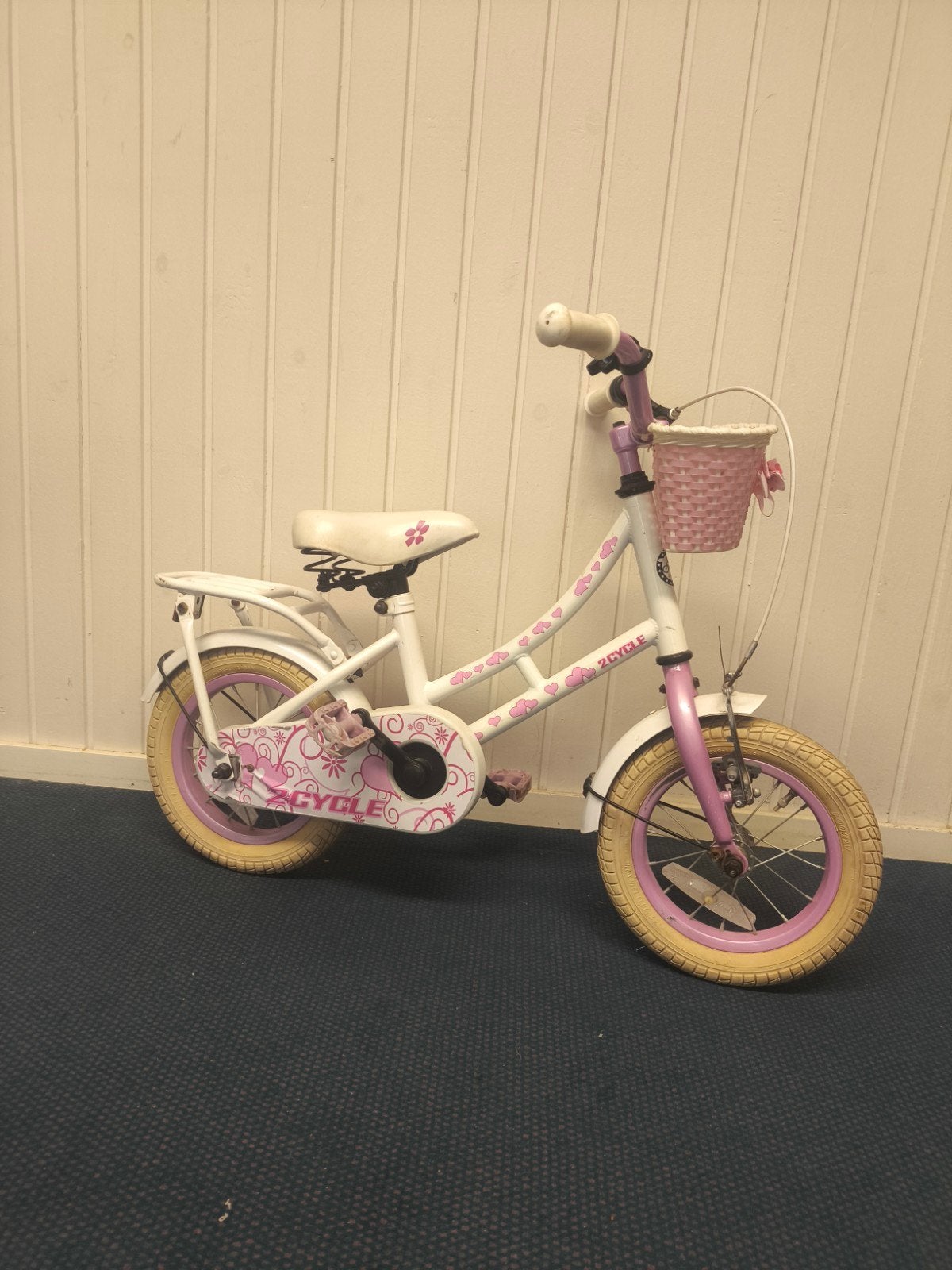 Kinderfiets 2Cycle zonder zijwieltjes, Fietsen en Brommers, Ophalen, Zijwieltjes, Gebruikt, Velgrem