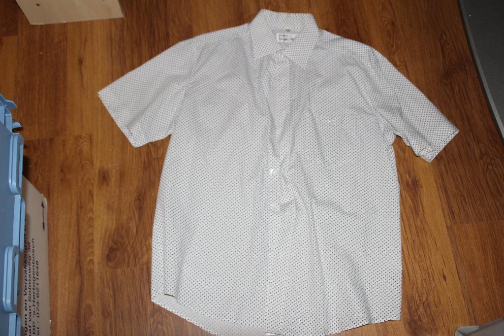blouse korte mouw met bloempjes, Kleding | Heren, Overhemden, Ophalen of Verzenden, Gedragen, Overige kleuren, Halswijdte 41/42 (L)