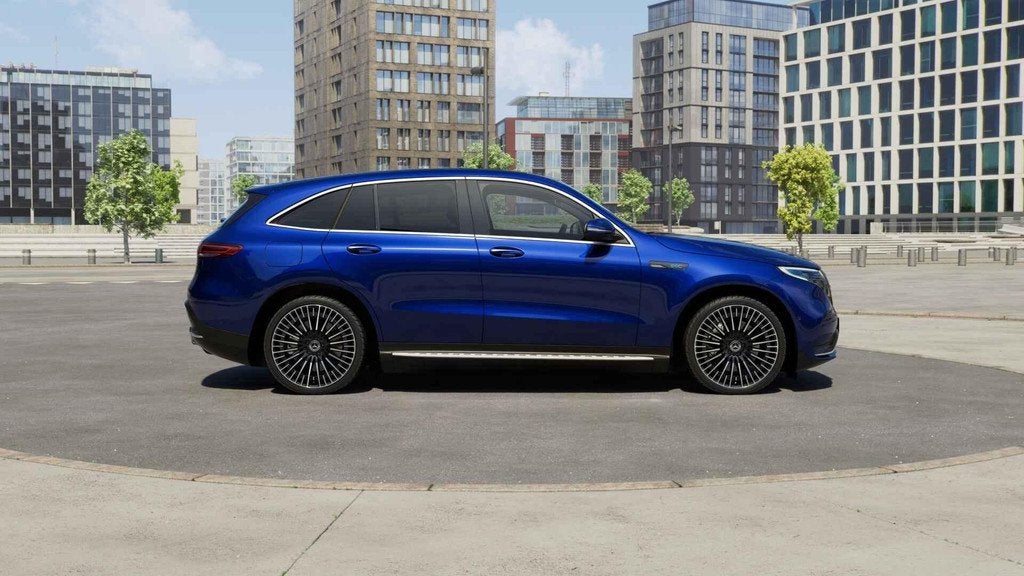 Mercedes-Benz EQC 400 4MATIC AMG Line Premium Plus 80 kWh |, Auto's, Mercedes-Benz, Automaat, Gebruikt, Zwart, 2395 kg