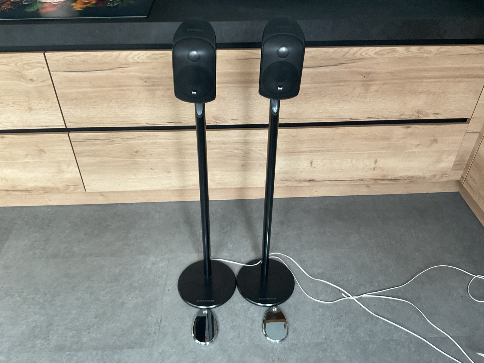 Bowers & Wilkins M-1 Satelliet Luidsprekers met Stands, Ophalen, Gebruikt, 60 tot 120 watt, Bowers & Wilkins (B&W)