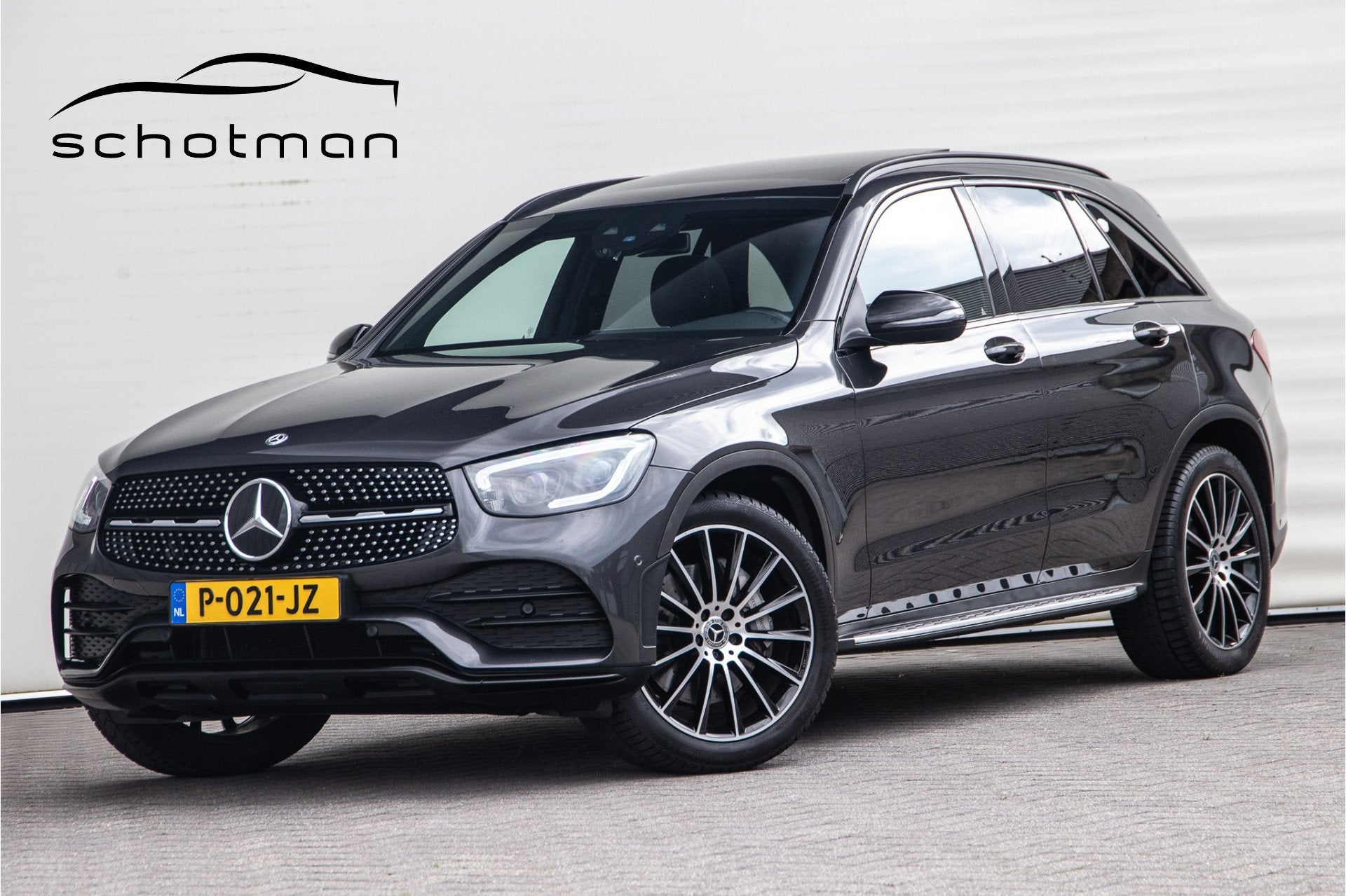Mercedes-Benz GLC 300d 4MATIC Premium AMG, Distronic, Pano,, Automaat, Gebruikt, 2500 kg, 245 pk