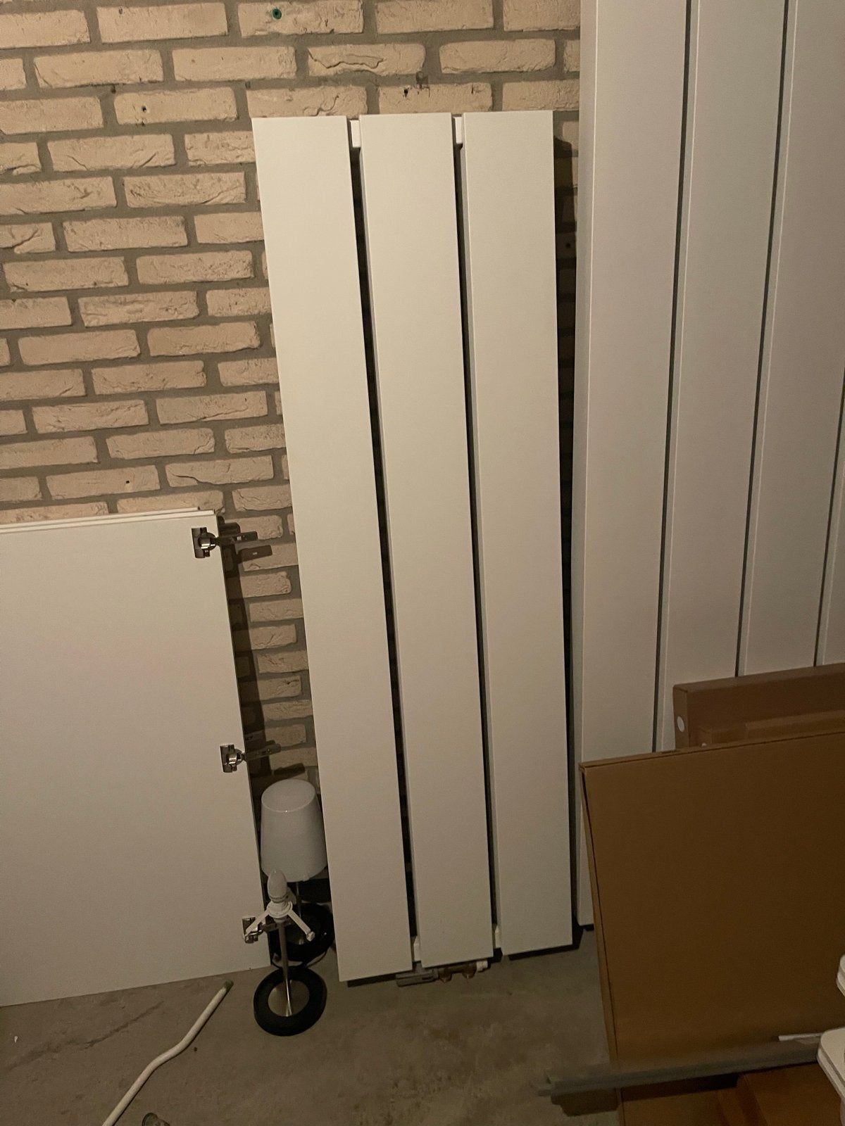 Witte verticale designradiator, zo goed als nieuw, Ophalen, Radiator, Minder dan 60 cm, Zo goed als nieuw