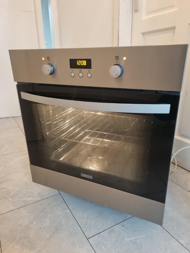 Zanussi inbouw oven 60x60 cm, Hete lucht, 60 cm of meer, Ophalen of Verzenden, Zo goed als nieuw