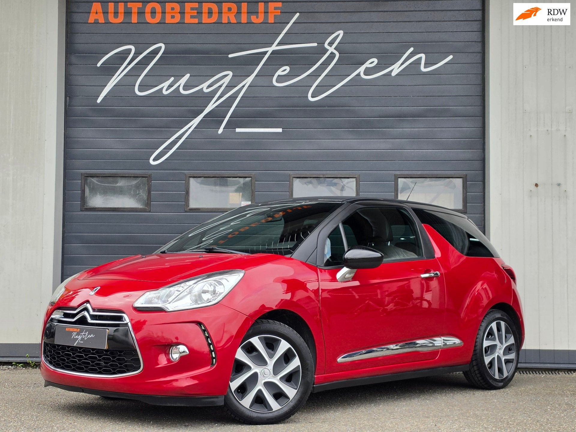 Citroen DS3 1.2 VTi So Chic|Trekhaak|Cruise|APK 02-27|, Auto's, Voorwielaandrijving, Euro 5, Stof, 1199 cc