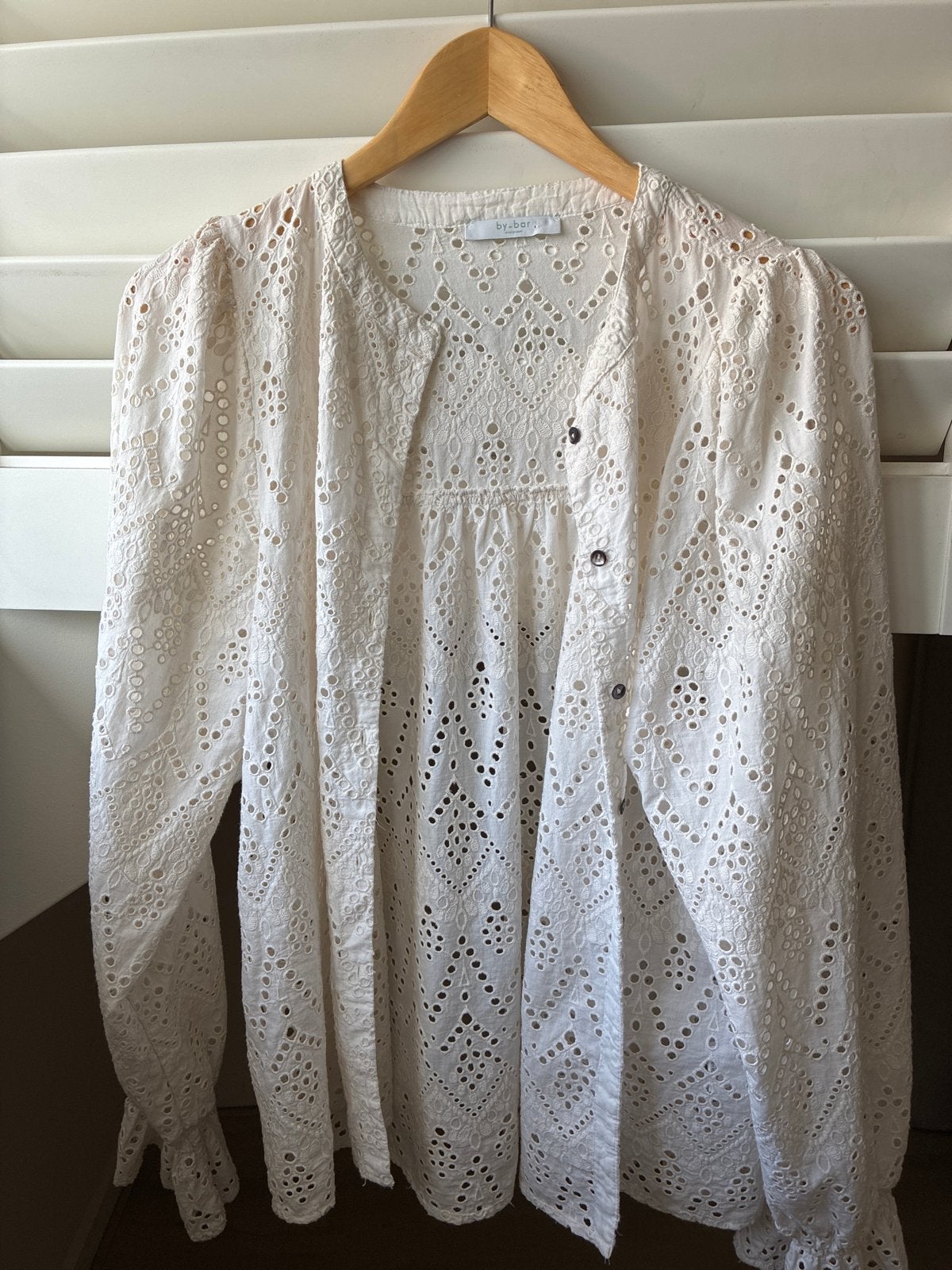 By Bar broderie blouse maat L (40) - Nieuwstaat, Ophalen of Verzenden, Zo goed als nieuw, Maat 42/44 (L), Wit