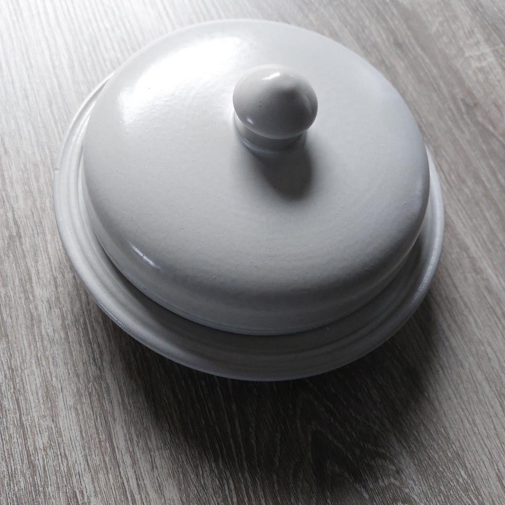 Botervloot Staffel Stoneware ongebruikt onbeschadigd deksel, Overige typen, Ophalen of Verzenden, Zo goed als nieuw, Overige stijlen