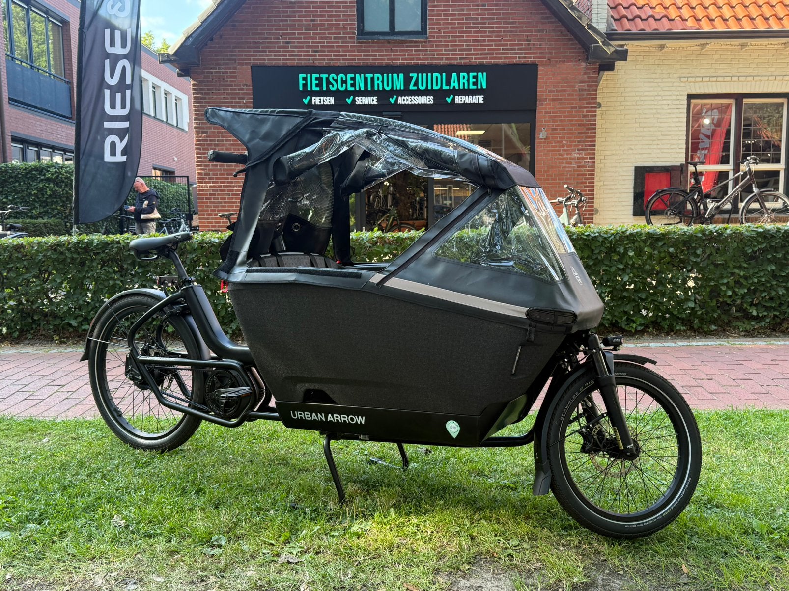 Urban Arrow FamilyNext | Demo | €579 korting| Direct fietsen, Overige merken, 3 kinderen, Huif, Ophalen of Verzenden
