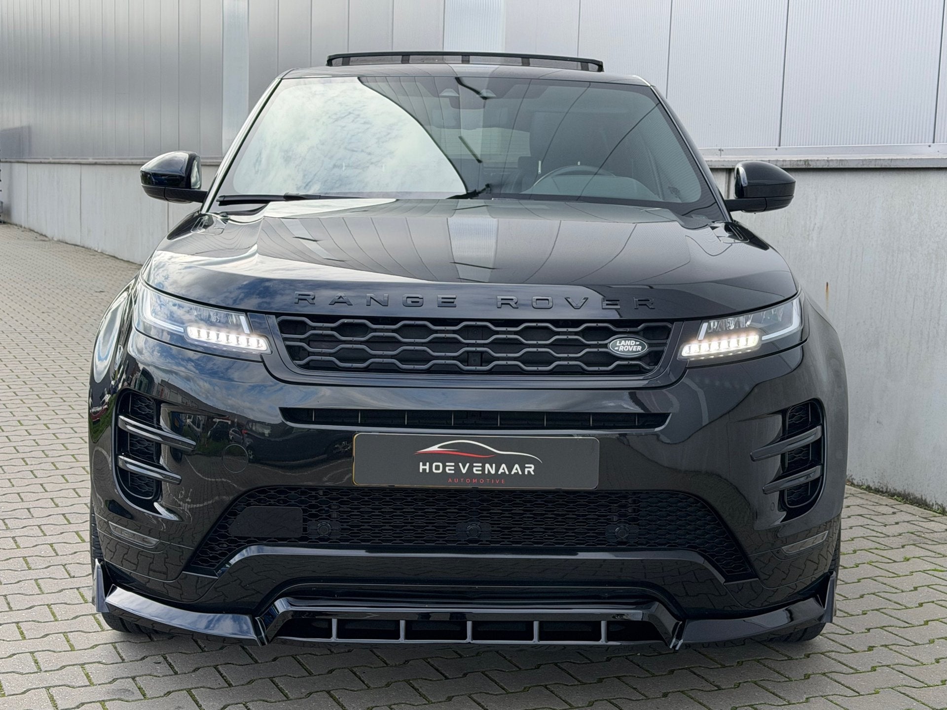 Land Rover RANGE ROVER EVOQUE 1.5 P300e R-Dynamic Black pack, Auto's, Dealer onderhouden, Zwart, Bedrijf, Vierwielaandrijving