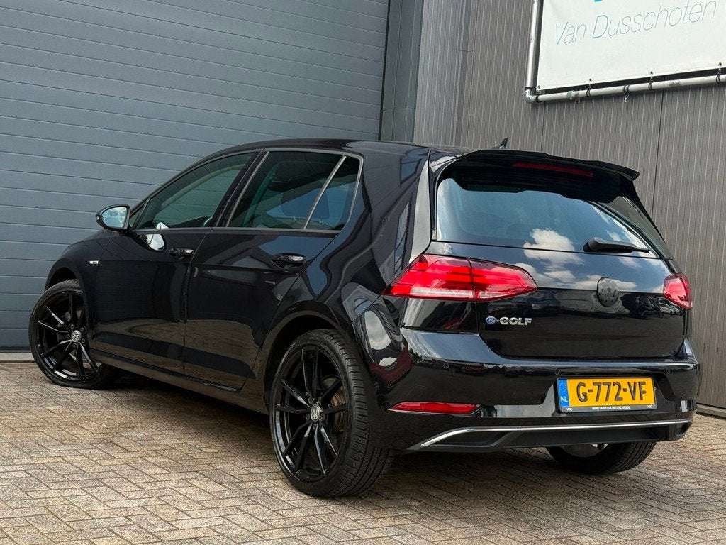 Volkswagen E-Golf E-DITION | Xenon | 19'' LMV | Automaat, 596 min, Gebruikt, 35 kWh, 230 km