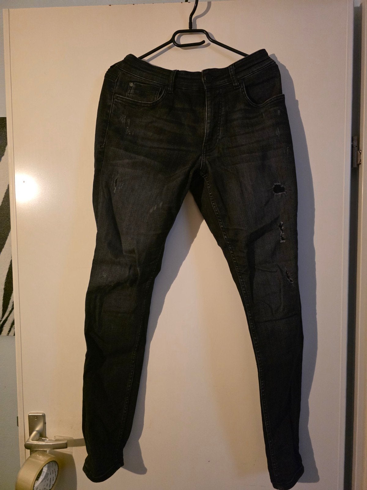 Daily Aesthetik Daz/Dexter Ultra Skinny Damage Jeans, Kleding | Heren, Ophalen of Verzenden, Zo goed als nieuw, Zwart