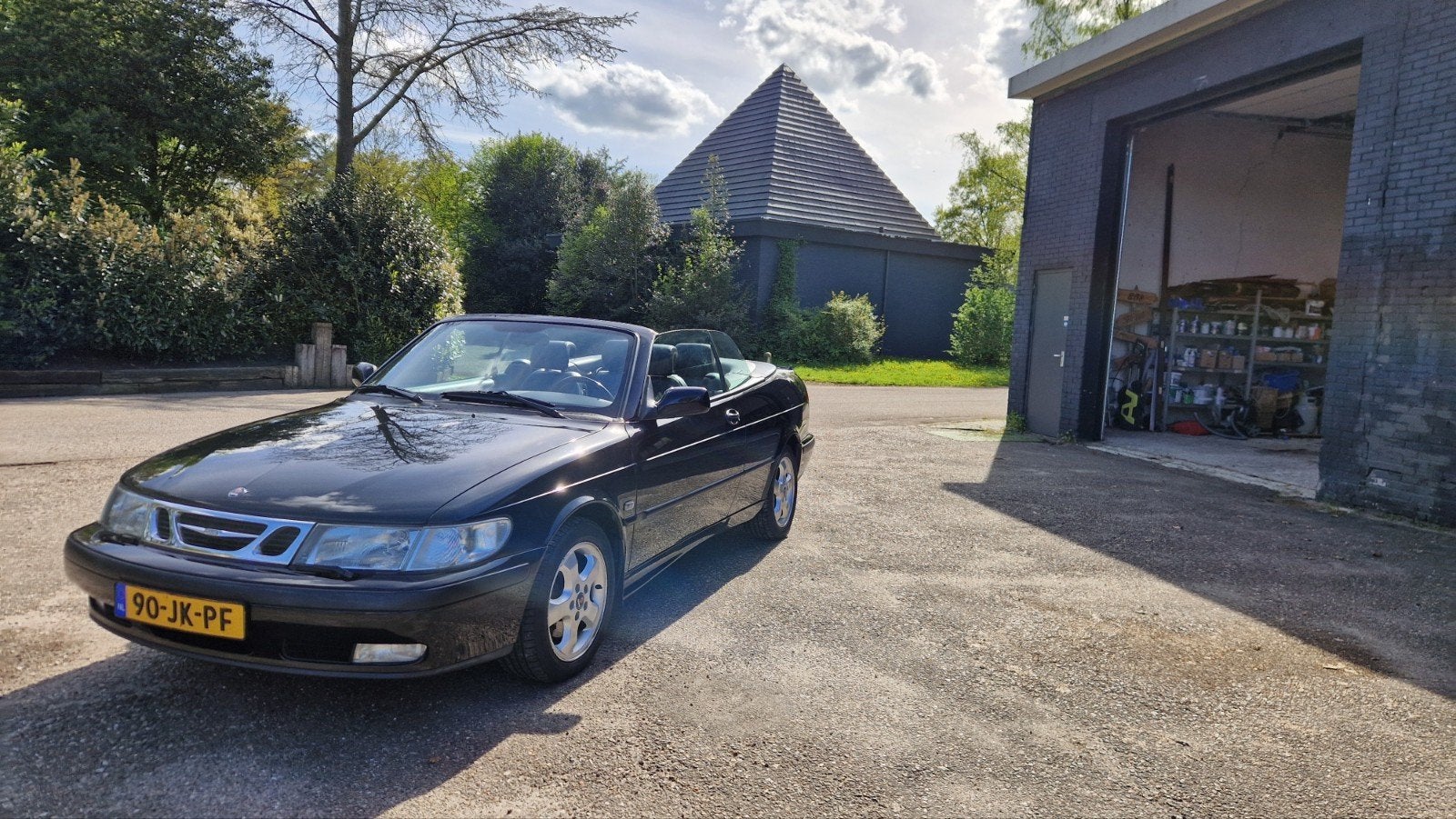 Saab 9-3 2.0 T Cabrio AUT 2002 Zwart, Auto's, 4 cilinders, Cabriolet, 4 stoelen, Zwart