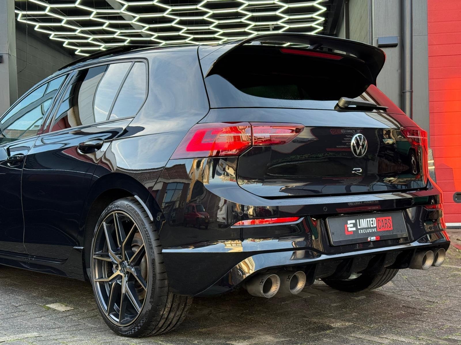 Volkswagen Golf 8R 2.0 TSI R 4Motion PANO, HUP | H&K | NRING, Automaat, Gebruikt, Zwart, 4 cilinders