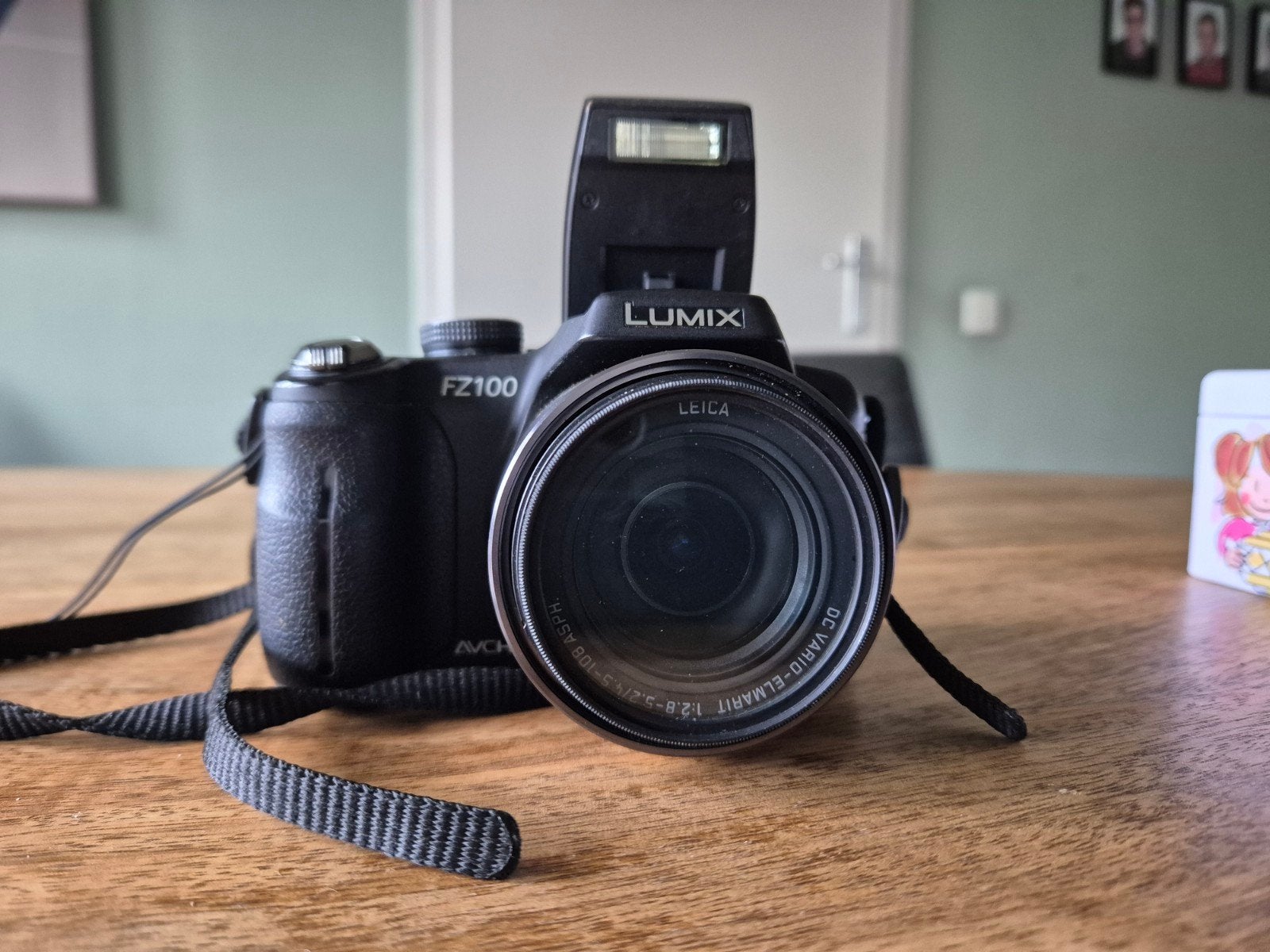 Panasonic Lumix DMC-FZ100 Bridgecamera - Full HD, Gebruikt, Panasonic, Accu, Ophalen of Verzenden