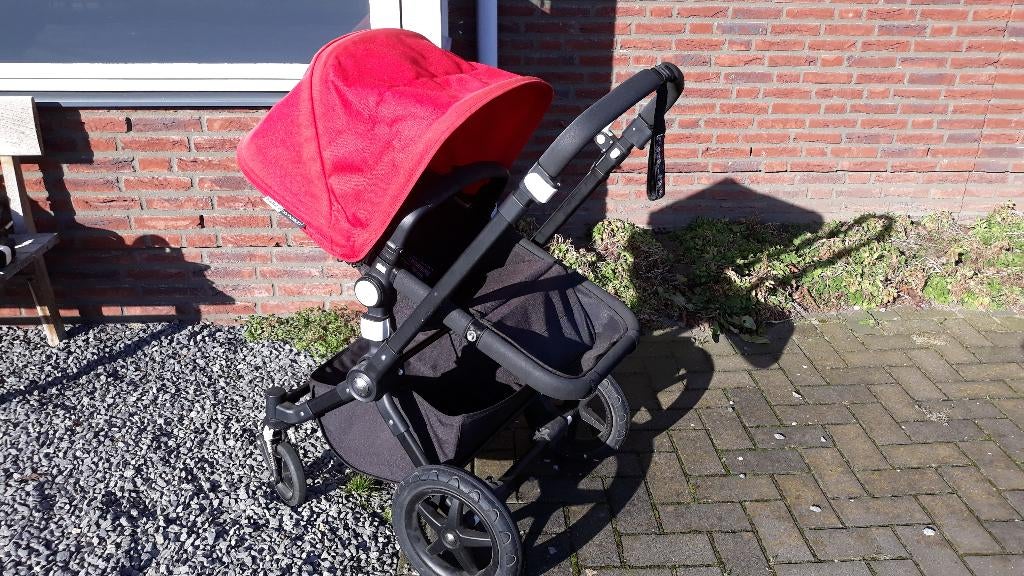 Bugaboo Cameleon 3 rood met zwart frame, Ophalen, Bugaboo, Zo goed als nieuw, Combiwagen
