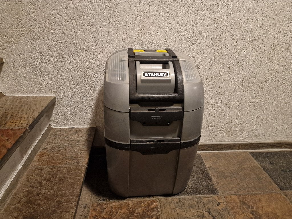 Stanley Rolling Robox, Ophalen, Gebruikt