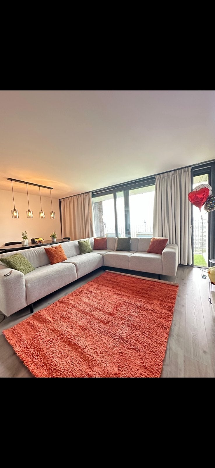 Warm oranje/terracotta shaggy vloerkleed met kussenhoezen, Gebruikt, 150 tot 200 cm, 200 cm of meer, Oranje