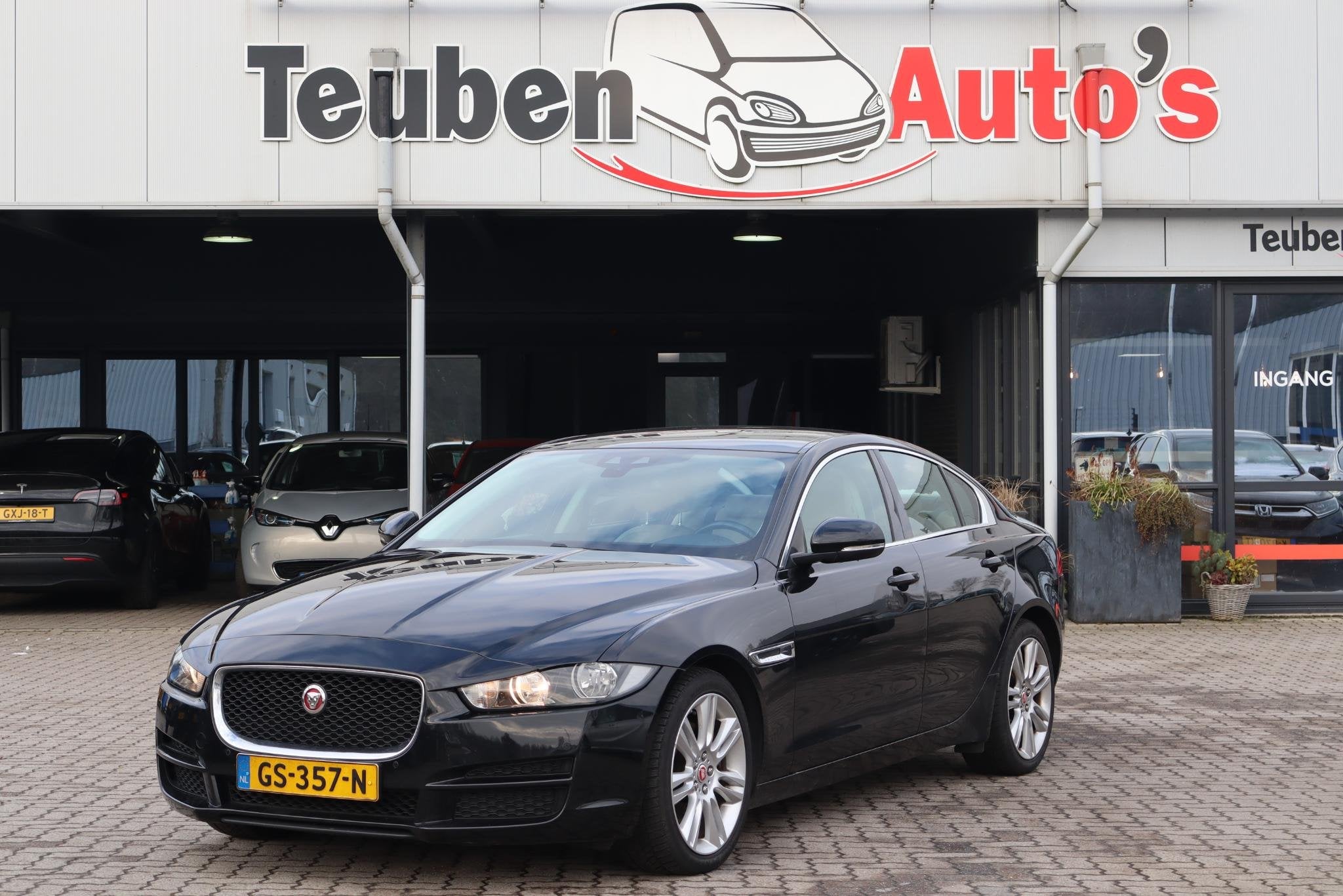 Jaguar XE 2.0 D Portfolio (TURBO NIET GOED), Navigatie, Came, Automaat, Zwart, Diesel, Crcnl@jaguarlandrover.com