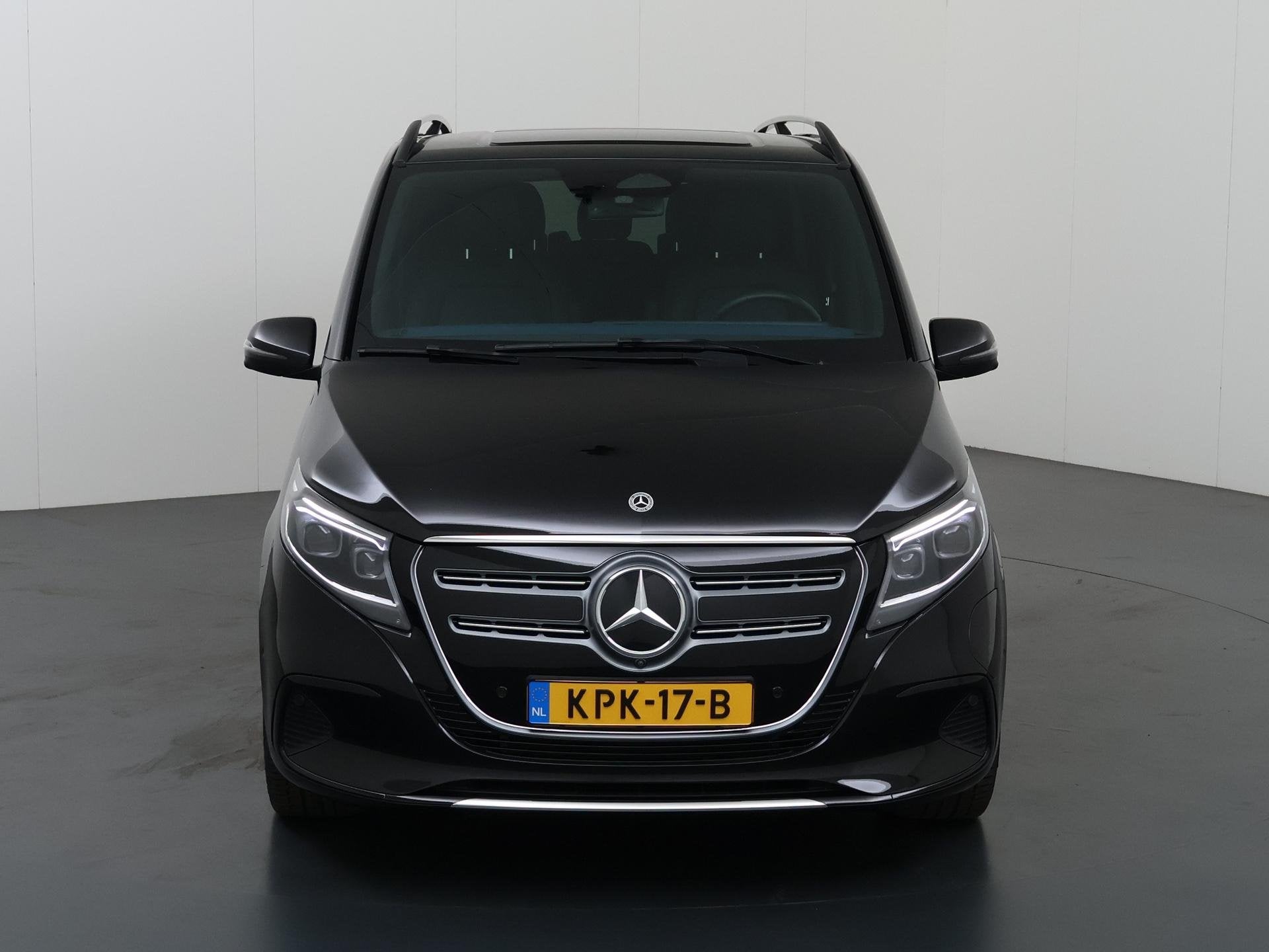 Mercedes-Benz EQV 300 L2 | AVANTGARDE | 90 kWh | AIRMATIC |, Auto's, Mercedes-Benz, Gebruikt, 365 km, 2525 kg, 7 stoelen