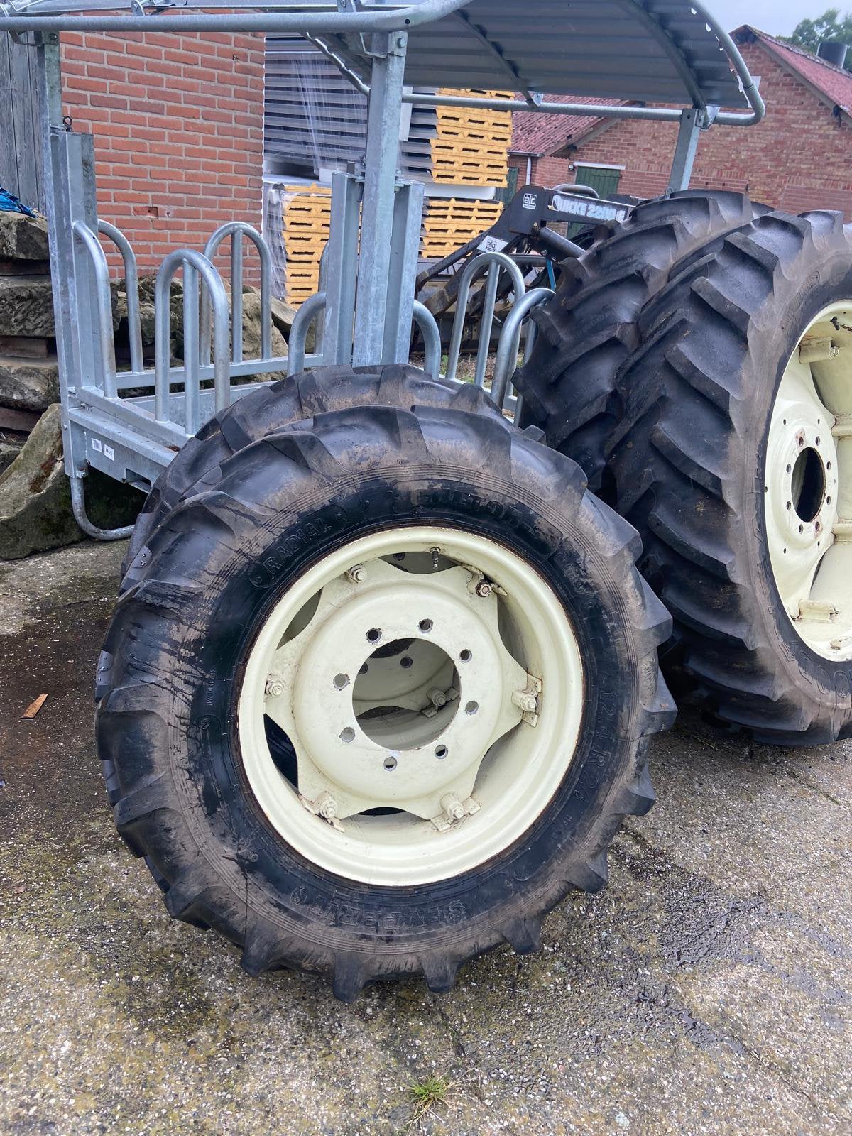 Tekker banden ih velg, Diversen, Ophalen of Verzenden, Gebruikt