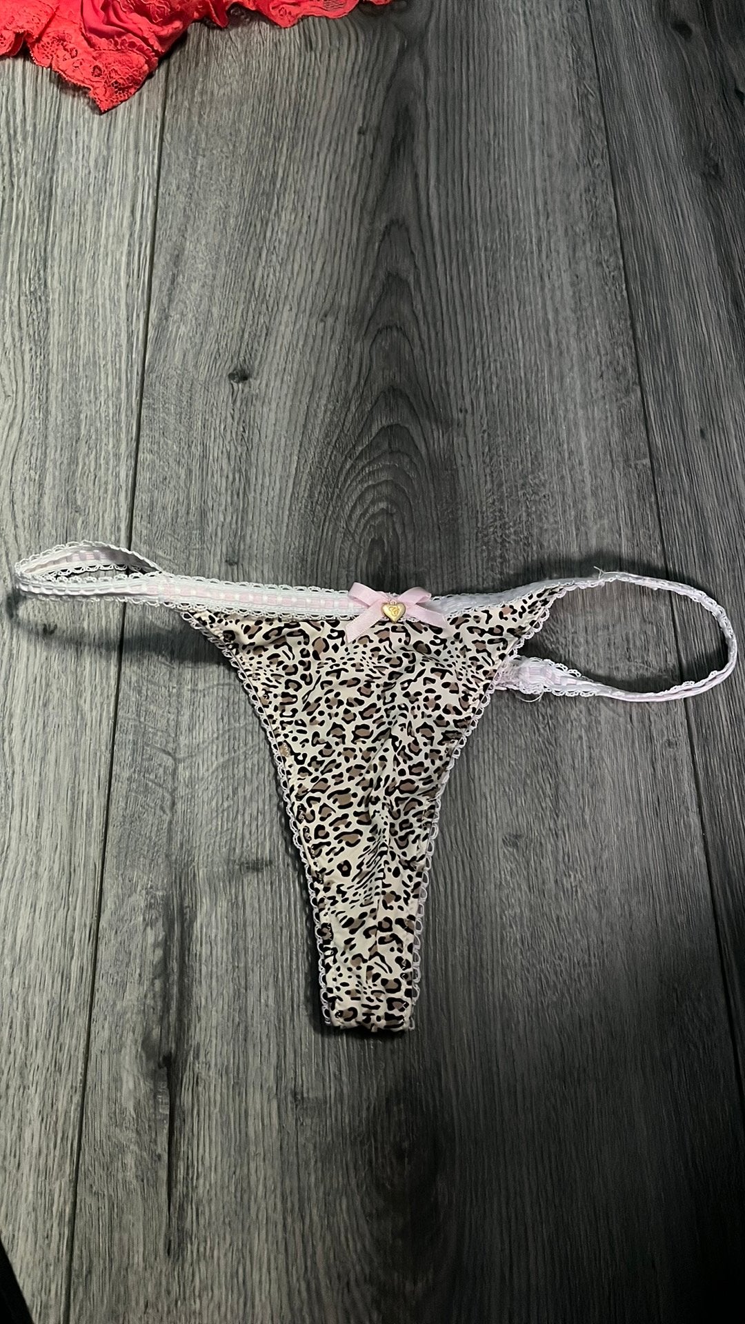 Mooie string met hartje op het strikje, Ophalen of Verzenden, Overige kleuren, Overige typen