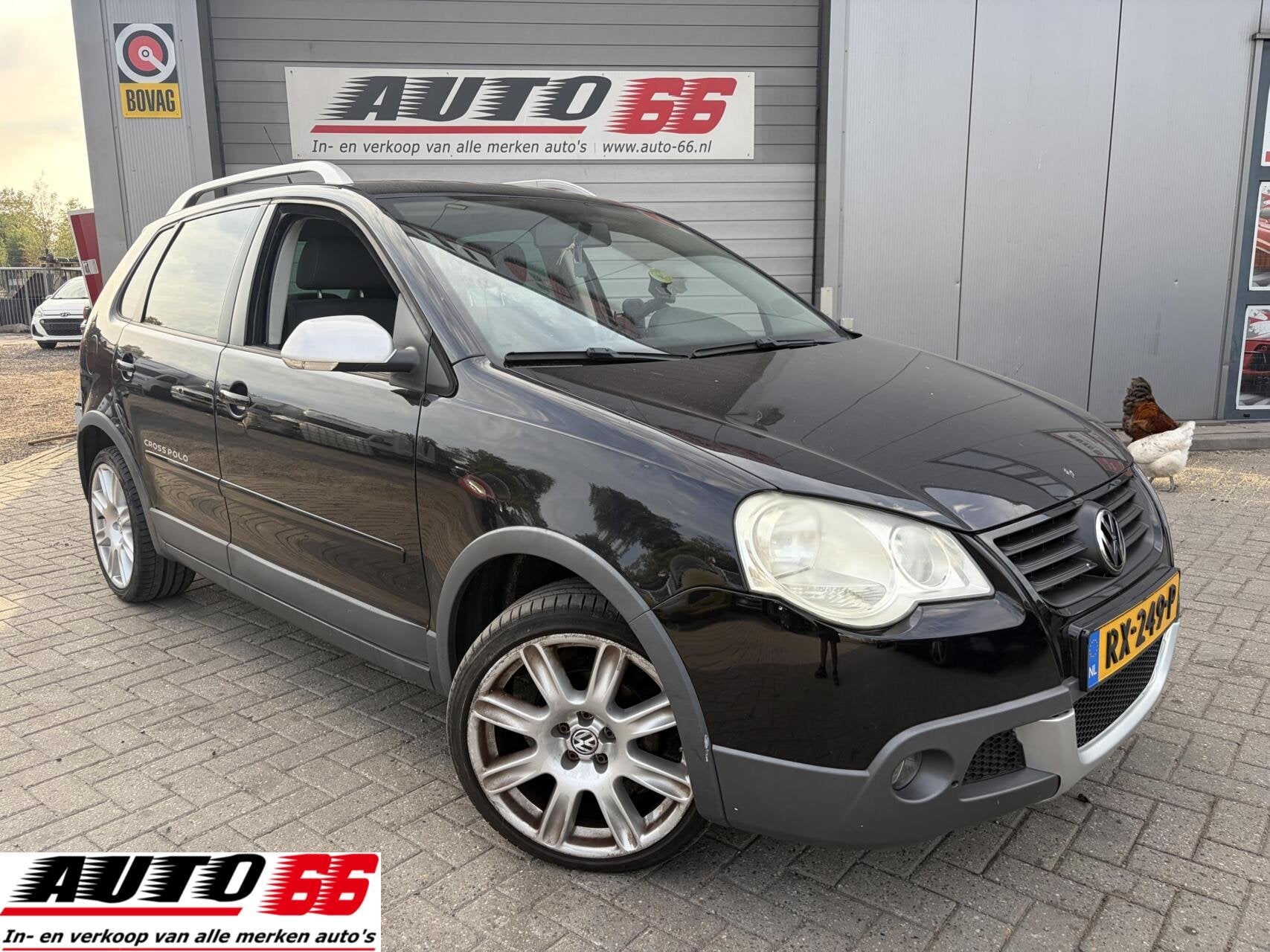 Volkswagen Polo 1.4-16V Cross, Gebruikt, Met garantie (alle), Zwart, Handgeschakeld