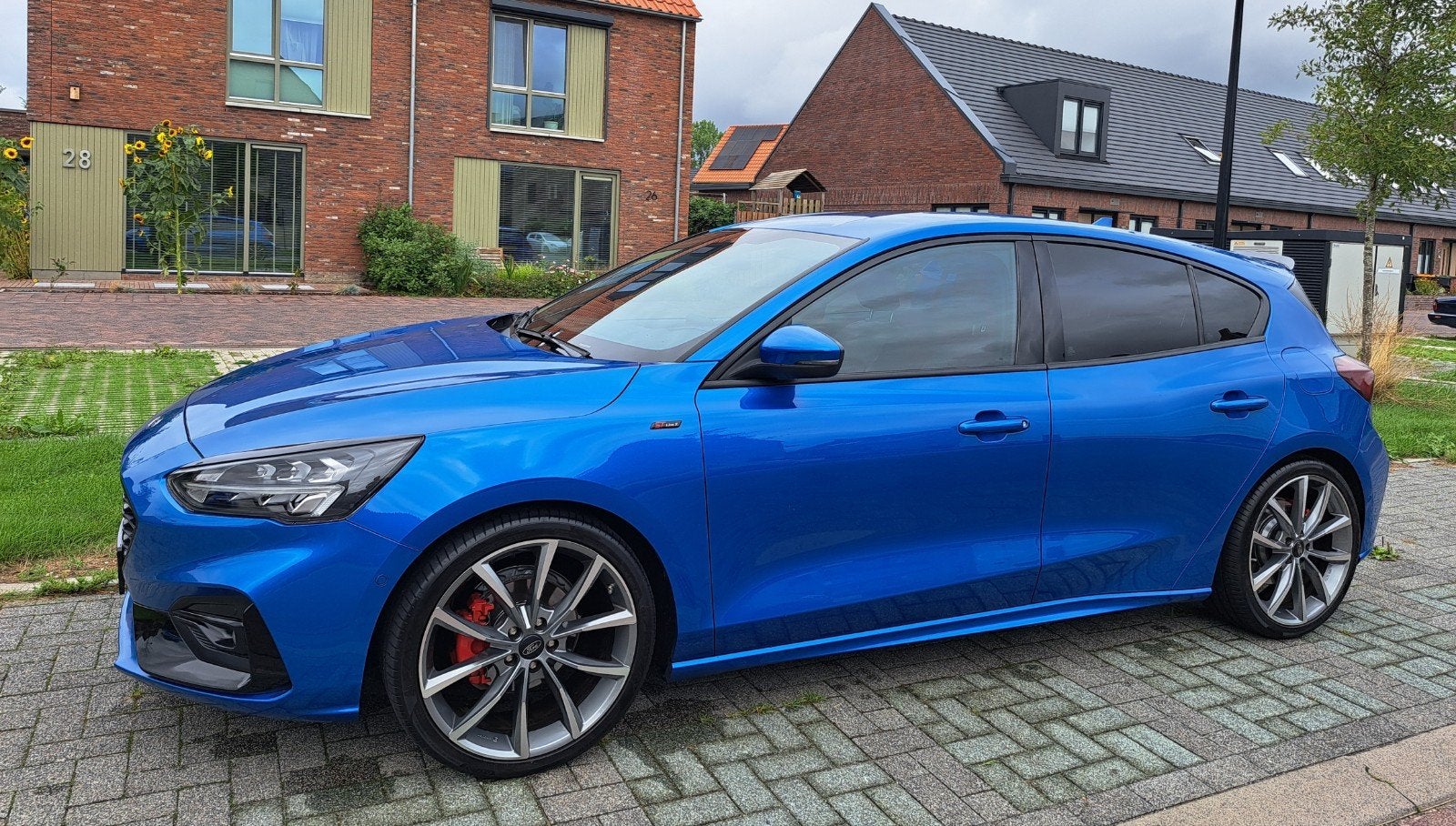 Schitterende! 1.5 ST Line 182 PK Ford Focus, B&O Nieuwstaat, Auto's, Dealer onderhouden, 700 kg, Blauw, Leder en Stof