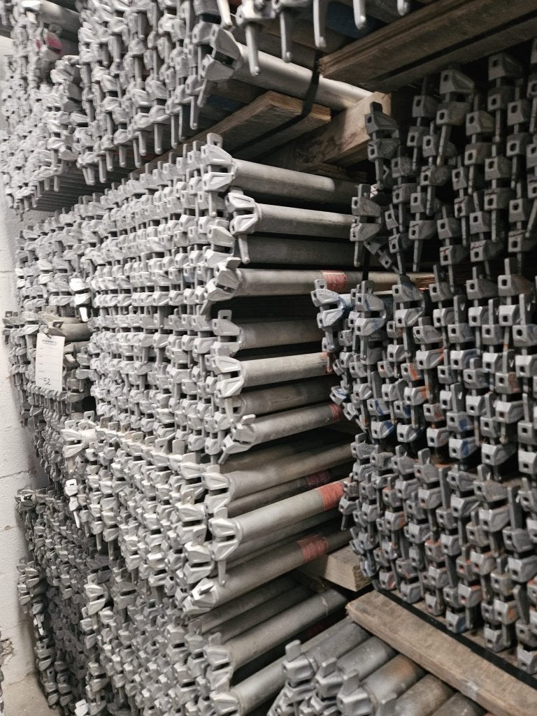 Layher / Altrad Allround, Doe-het-zelf en Verbouw, Steigers, Ophalen, Gebruikt, Rolsteiger of Kamersteiger, 5 meter of hoger