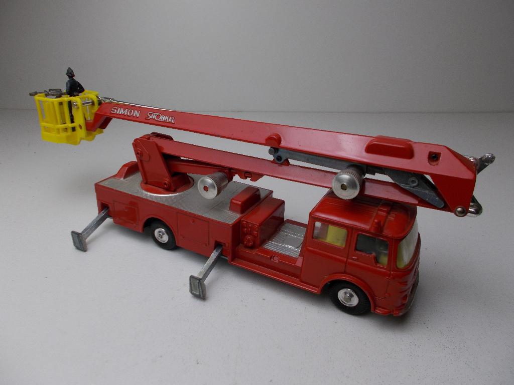 1964 Corgi MajorToys 1127 SIMON SNORKEL FIRE ENGINE Igst (B), Ophalen of Verzenden, Zo goed als nieuw, Bus of Vrachtwagen, Corgi
