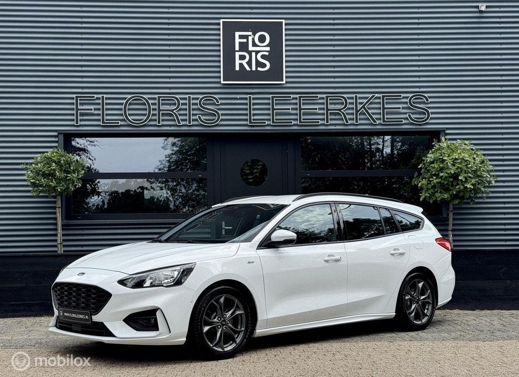 Ford Focus 1.0 EcoBoost | ST Line | CarPlay | Led |, Auto's, Ford, 125 pk, Gebruikt, 1283 kg, Wit