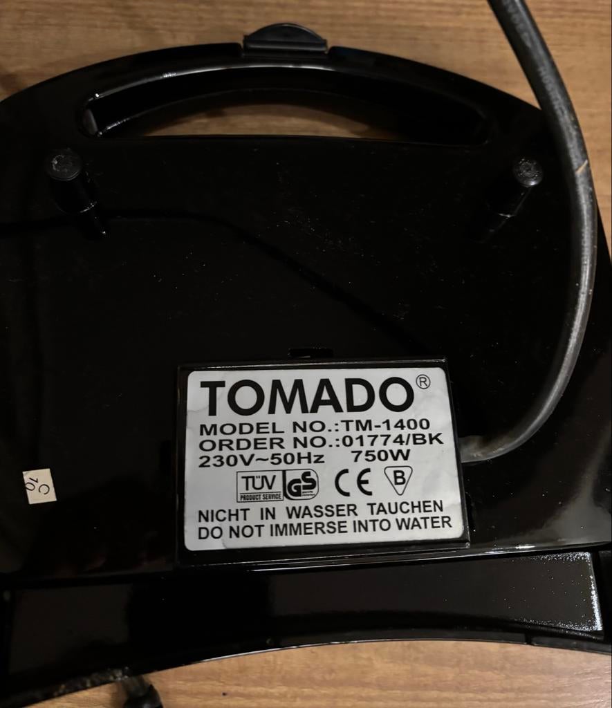 Tomado TM-1400 Contactgrill / Tosti-ijzer - 750W, Ophalen of Verzenden, Zo goed als nieuw