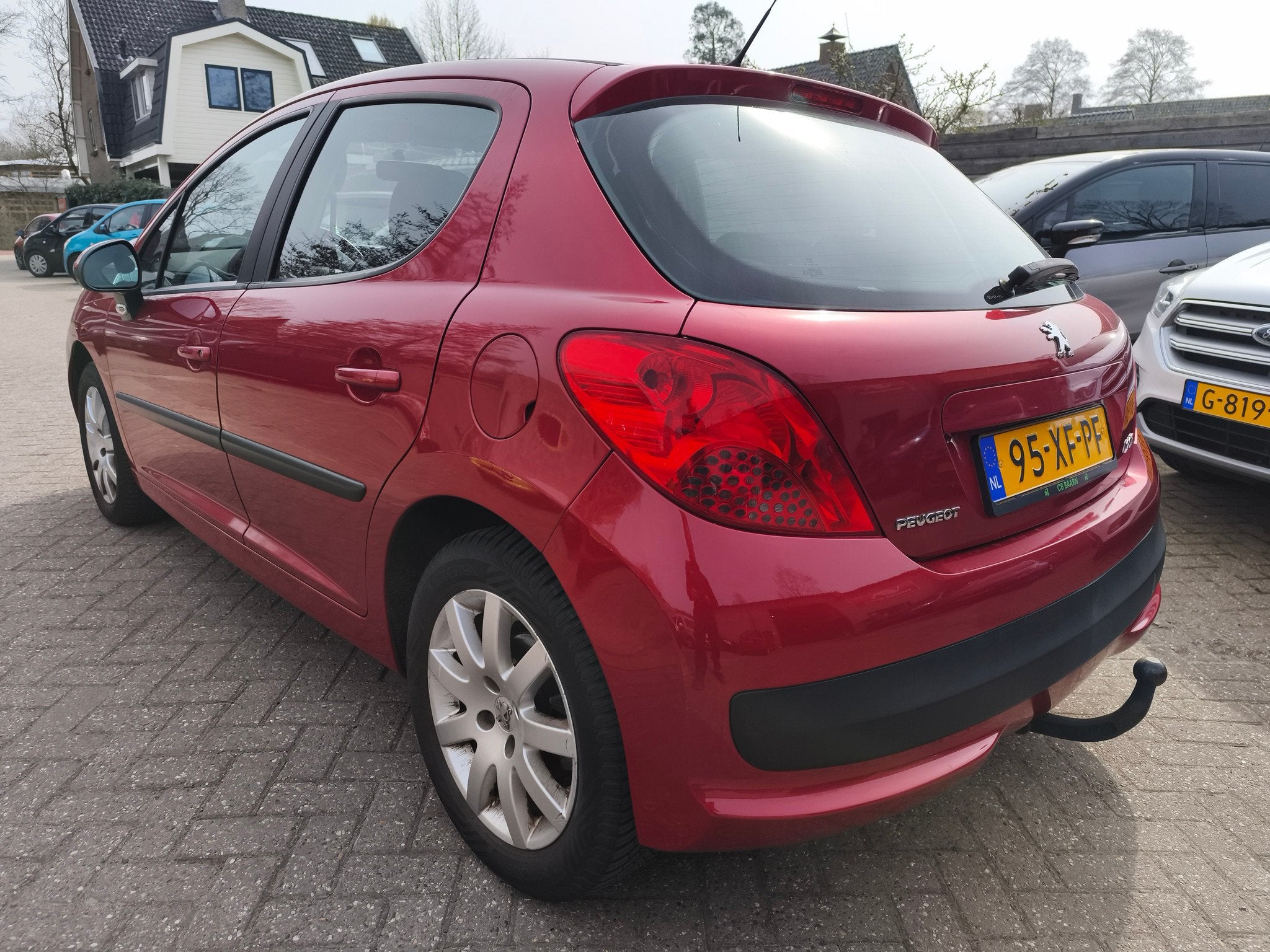 Peugeot 207 XT 1.6-16V, Airco, Lichtmetalen velgen, Trekhaak, Voorwielaandrijving, Gebruikt, Bedrijf, Handgeschakeld