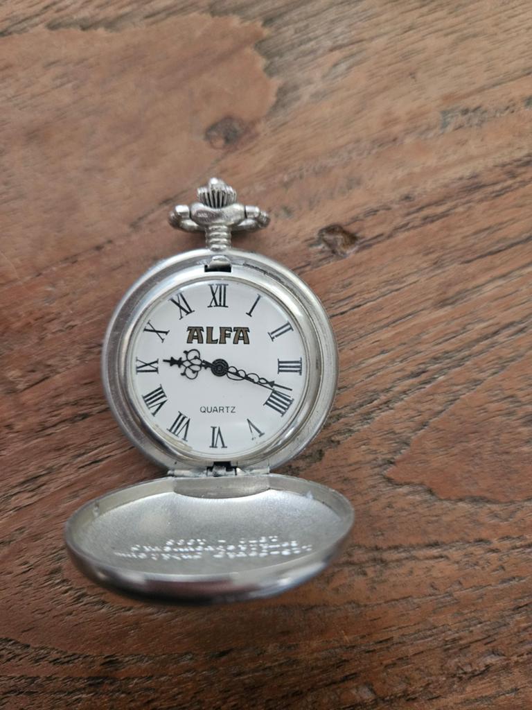 Vintage Alfa Quartz Zakhorloge - Zilverkleurig, Overige merken, Overige materialen, Zakhorloge, Gebruikt