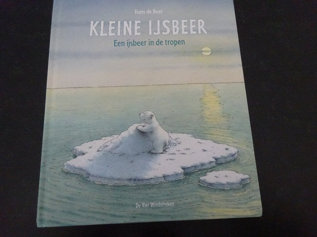 HANS DE BEER - KLEINE IJSBEER EEN IJSBEER IN DE TROPEN ZGAN, Ophalen of Verzenden, Zo goed als nieuw