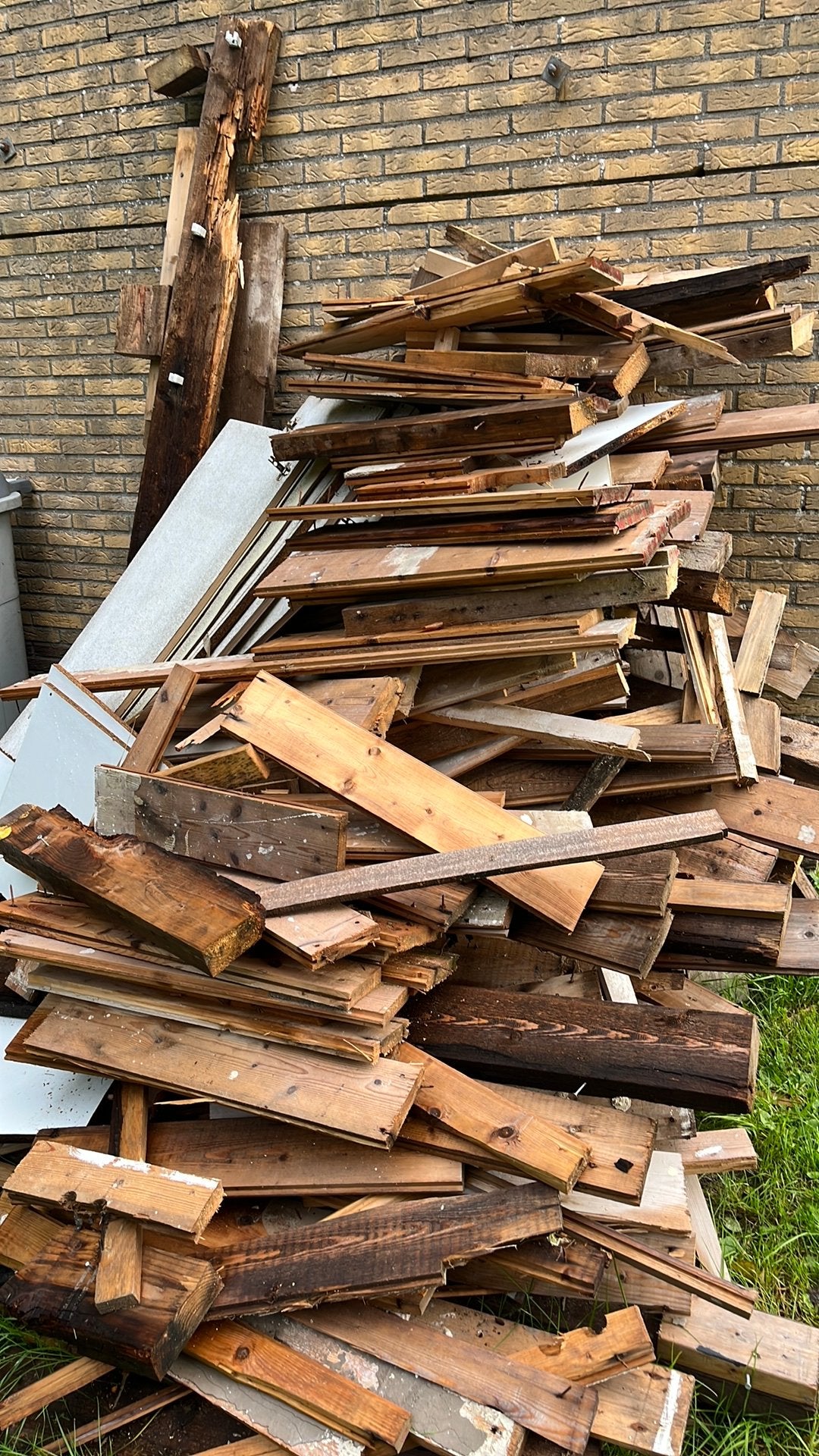 Restje hout, gratis op te halen., Tuin en Terras, Minder dan 3 m³, Ophalen