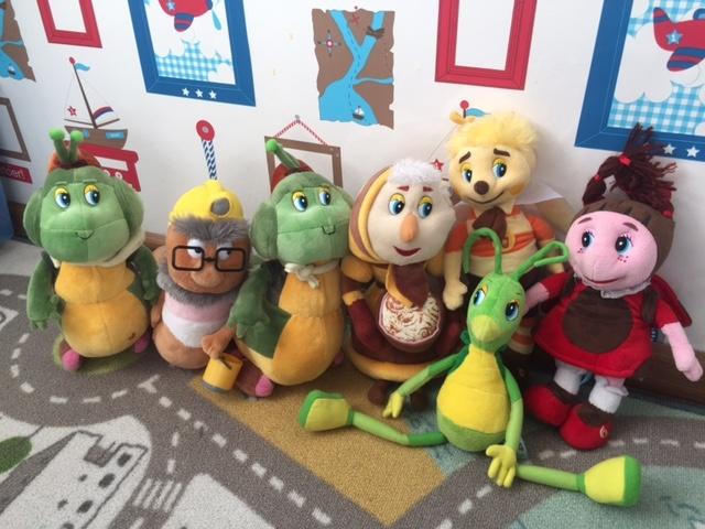 4 pluche Luntik insecten - bij worm lieveheersbeestje, Kinderen en Baby's, Speelgoed | Knuffels en Pluche, Nieuw, Overige typen