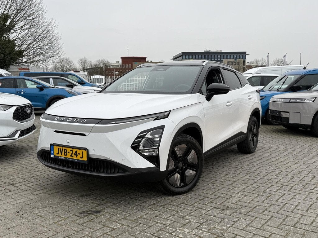 Omoda 5 EV Premium 61 kWh, Auto's, Overige Auto's, Gebruikt, 750 kg, Wit, Origineel Nederlands