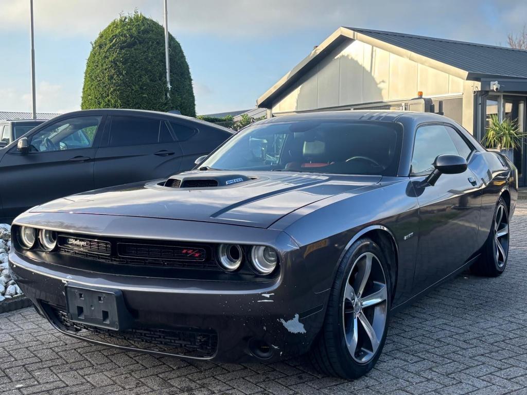 Dodge Challenger 5.7 RT Hemi Shaker Automaat 2016 USA Title, Auto's, Dodge, Bedrijf, Te koop, Challenger, Metallic lak, Benzine