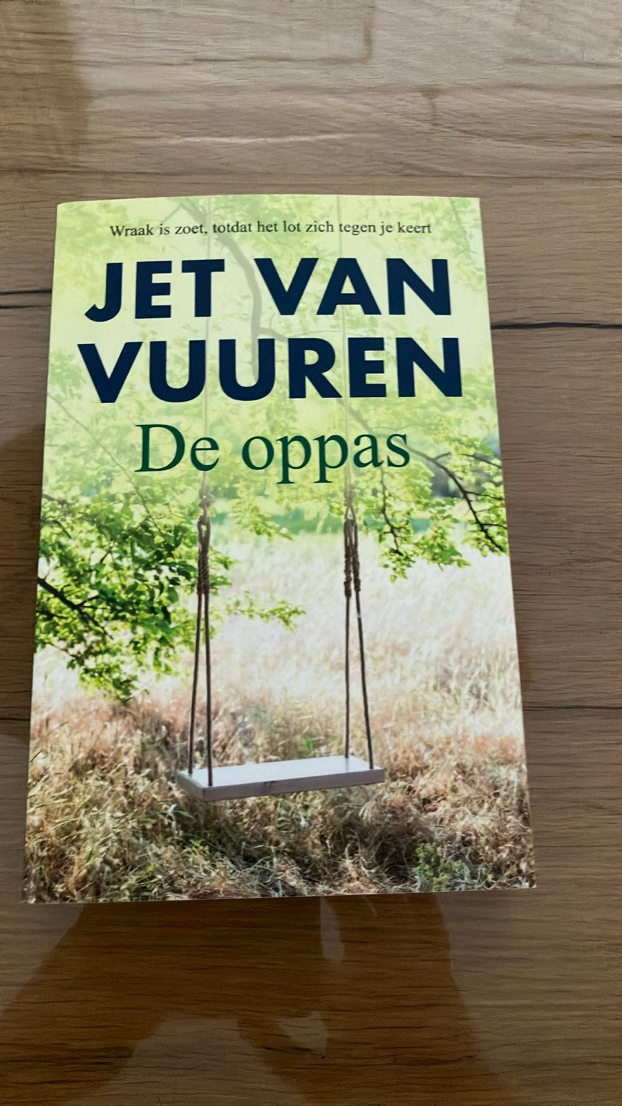 Jet van Vuuren - De oppas (Thriller), Ophalen of Verzenden, Zo goed als nieuw, Nederland