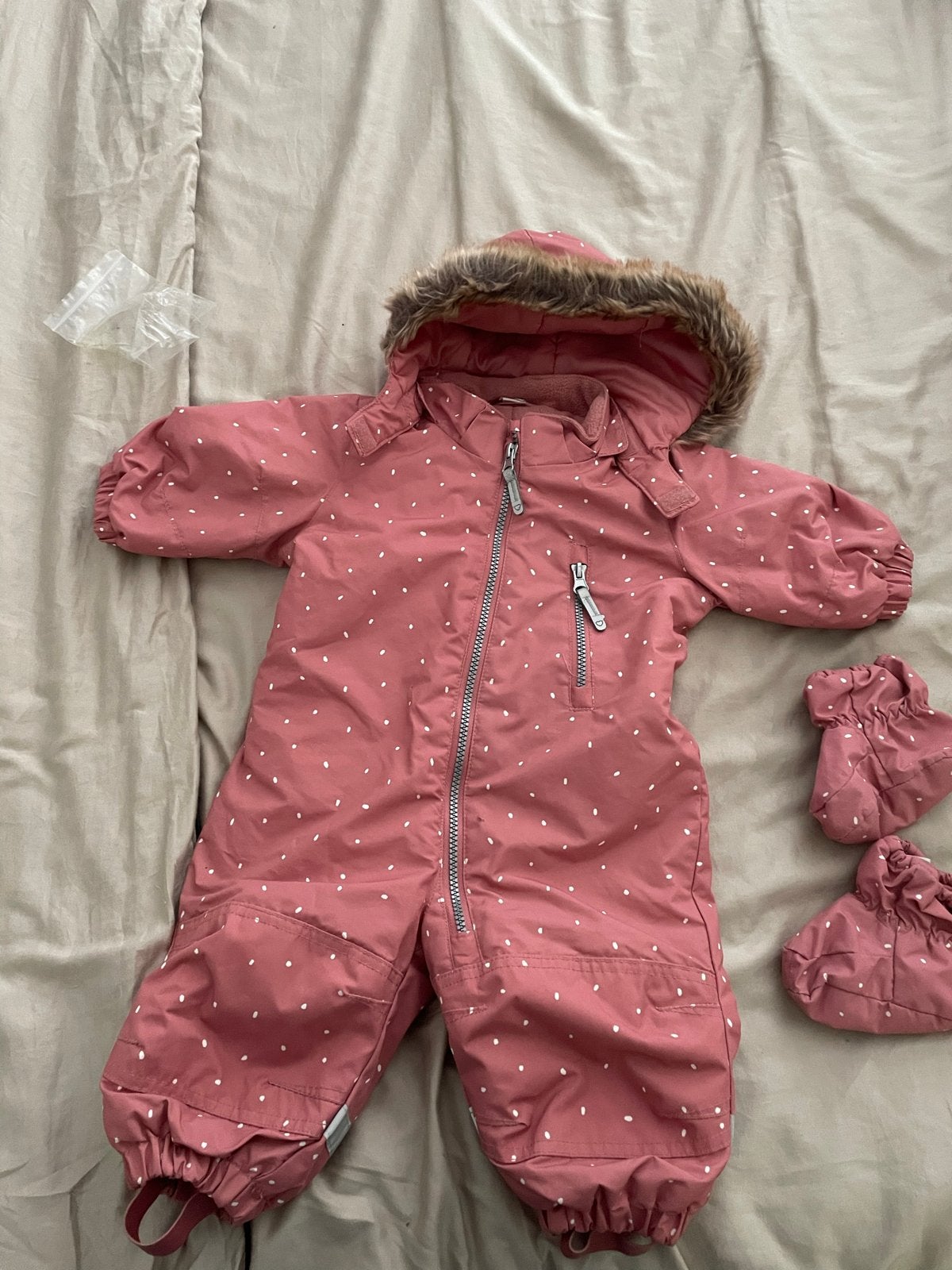 H&M Roze Baby Sneeuwpak Maat 68 (4-6M) met Voetjes, Ophalen of Verzenden, Zo goed als nieuw, Meisje, Pakje