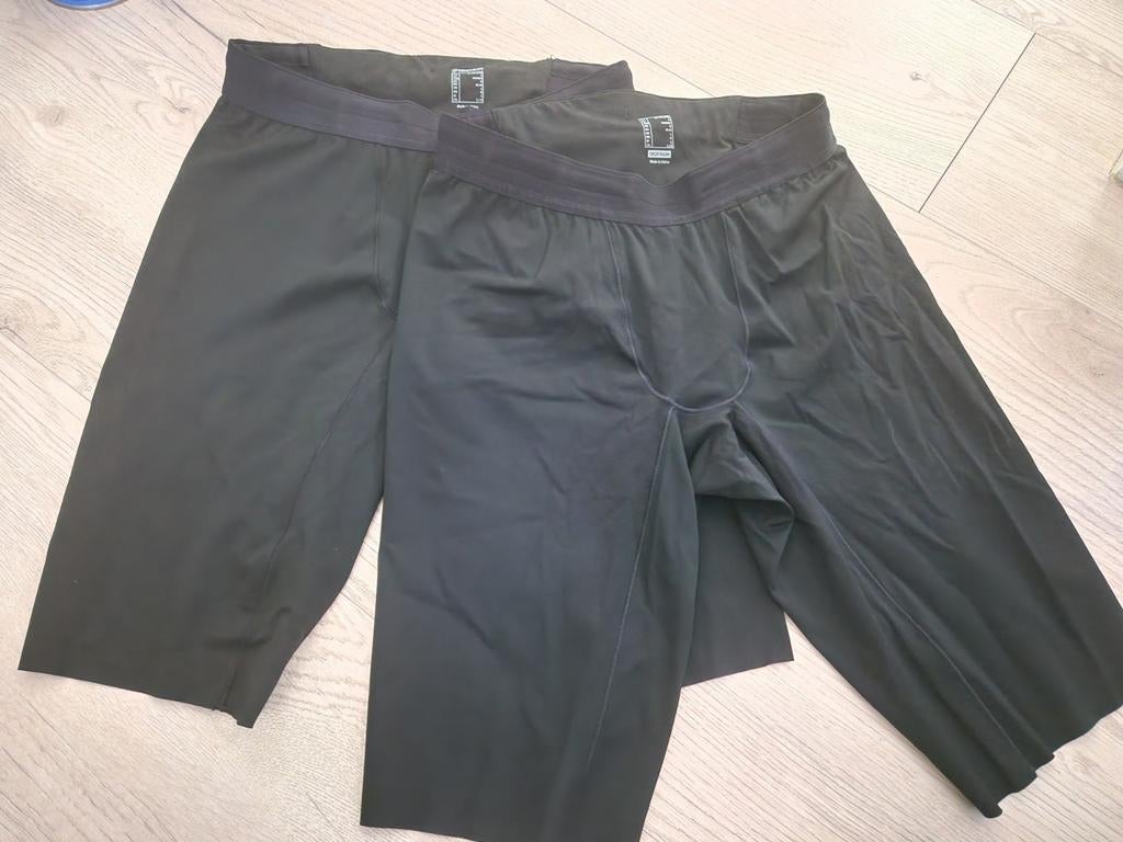 2x Kiprun hardloopbroek maat L, Sport en Fitness, Loopsport en Atletiek, Overige merken, Ophalen of Verzenden, Zo goed als nieuw