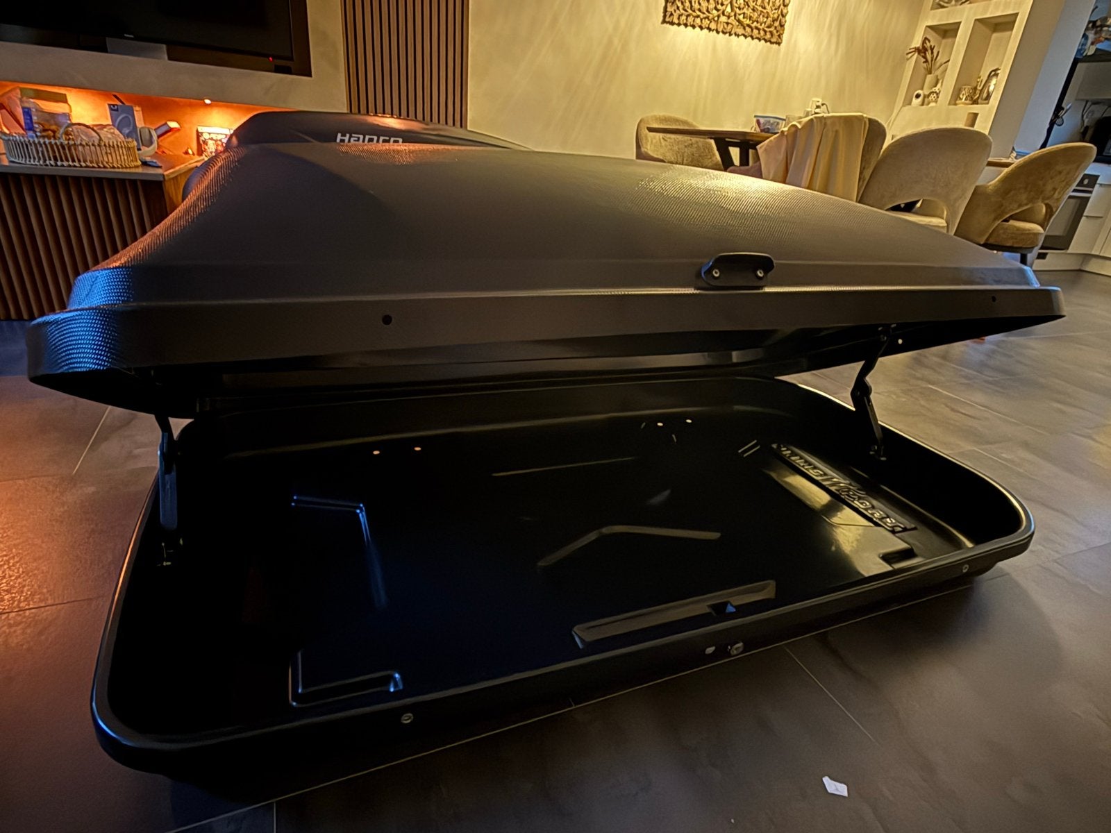 Dakkoffer 380L (150x80x40) met 2 sleutels en bevestigbeugels, Ophalen, Gebruikt