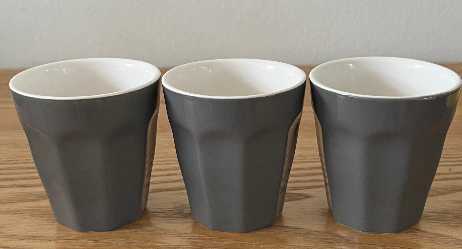 3 espressokopjes Hema grijs, Ophalen of Verzenden, Zo goed als nieuw, Overige materialen, Overige stijlen