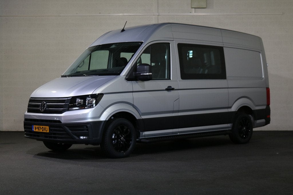 Volkswagen Crafter 2.0 TDI 140pk L3 H3 DC Automaat Airco Nav, Auto's, Bestelauto's, Stof, Gebruikt, 4 cilinders, Lichtsensor