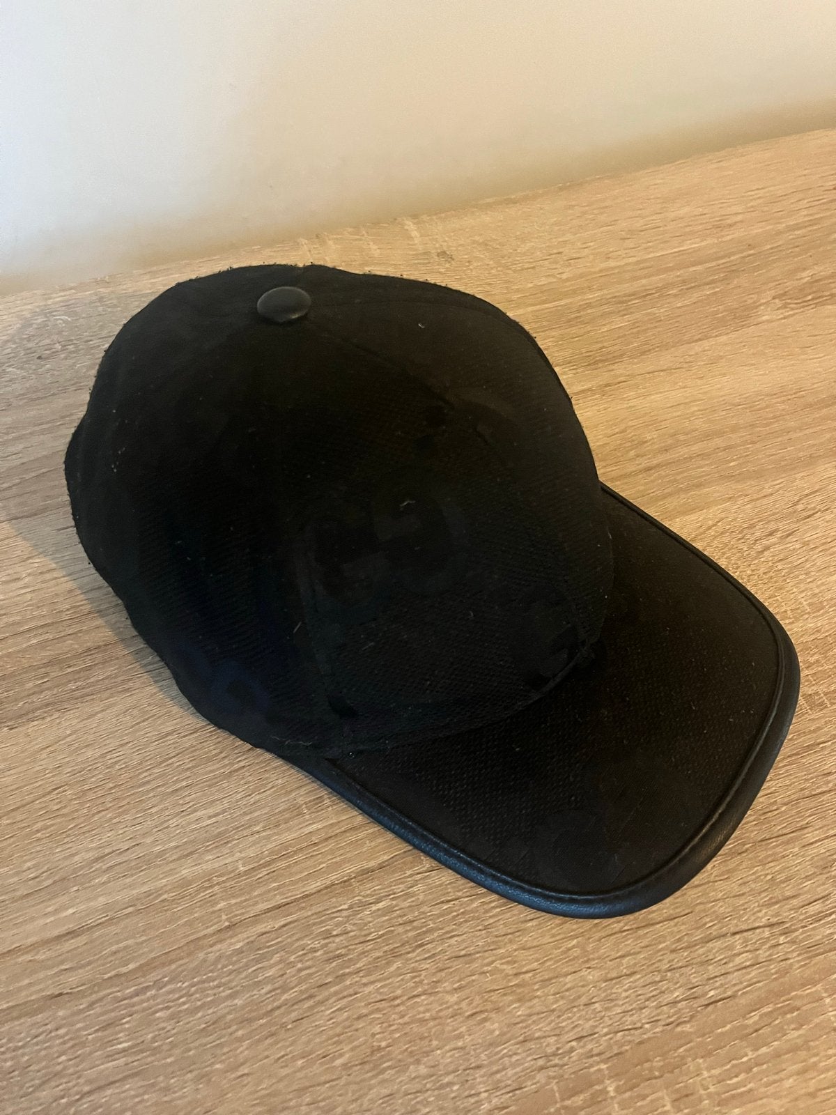 Gucci Pet Zwart - Stijlvolle baseballcap, Kleding | Heren, Ophalen of Verzenden, Zo goed als nieuw, One size fits all, Pet